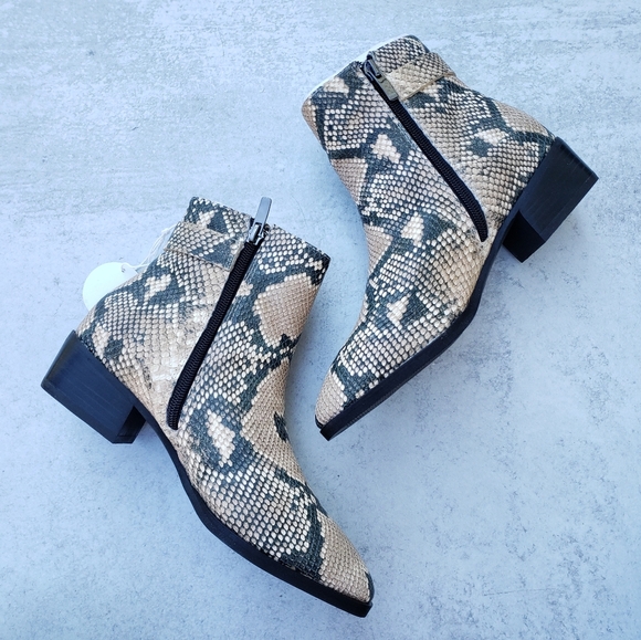 Steve Madden Ringer Snakeskin Python Ankle Boot Bootie Sz 8 - Picture 3 of 6